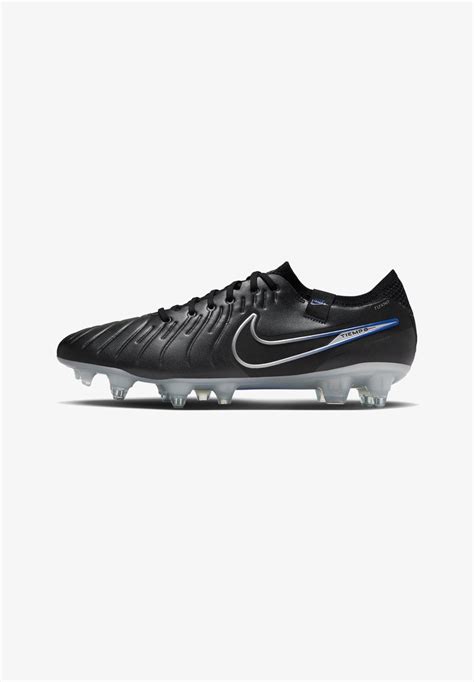 nike voetbalschoenen metalen noppen|Nike gripknit sportschoenen.